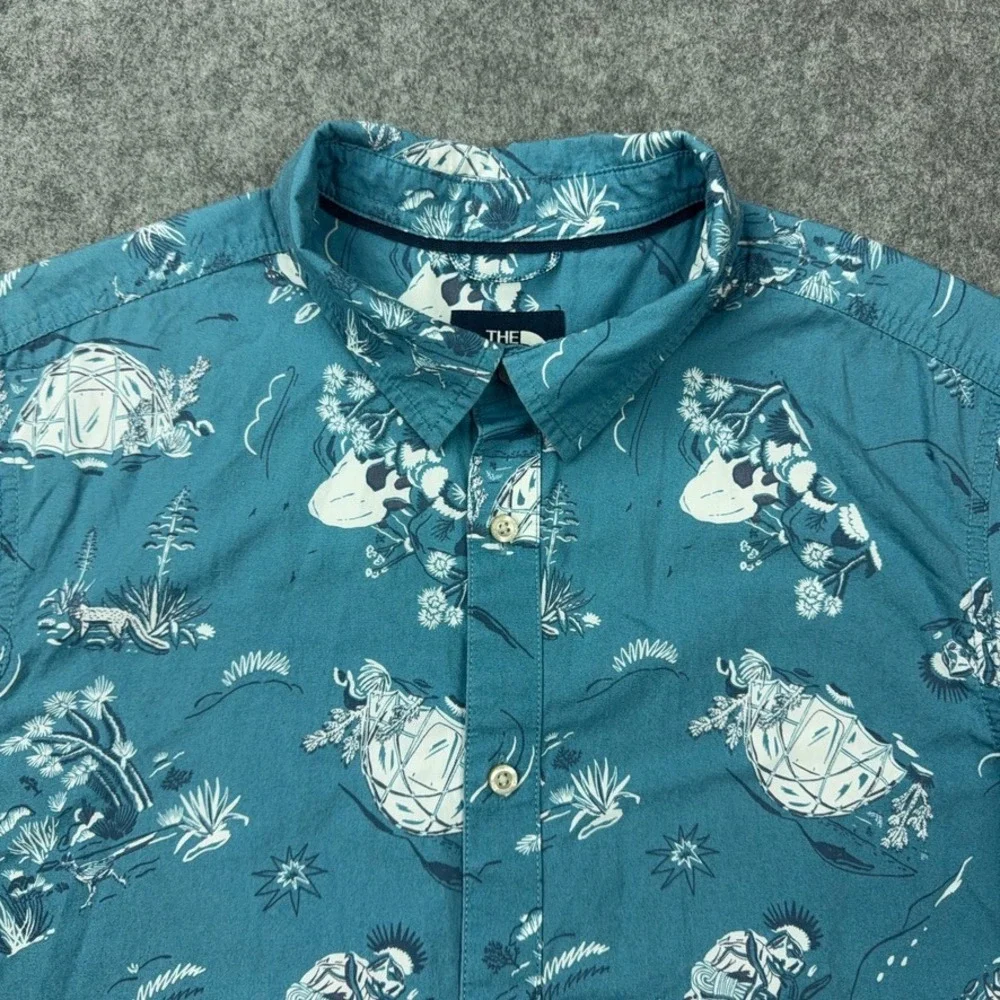 The North Face Shirt‎ Mens Large Blue Camp Print Short Sleeve Hiking Outdoor